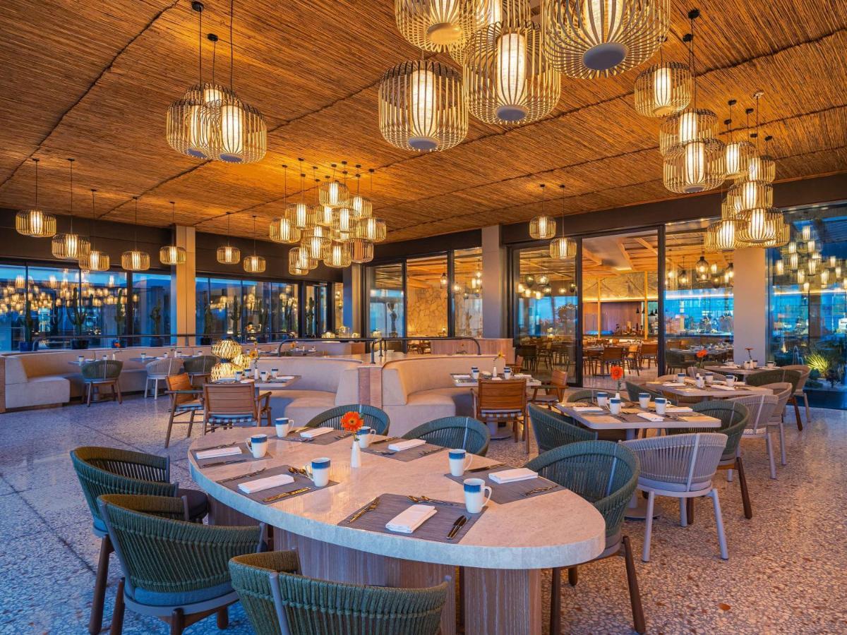 Swissotel Resort And Spa เซสเม ภายนอก รูปภาพ